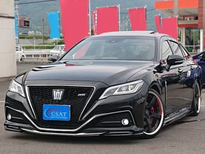 2020 Toyota Crown Rs Limited for export from Japan