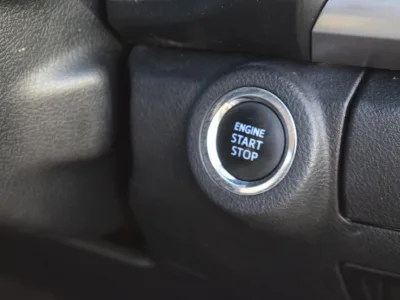 2020 Toyota Hilux Pickup  Push start leather electric Green (No.830780)