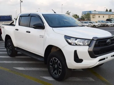 2021 Toyota Hilux pickup  key start White (No.920776)