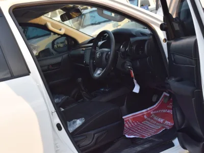 2021 Toyota Hilux pickup  key start White (No.920776)