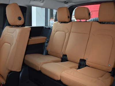 2022 Land Rover Defender 130 First Edition (No.960755)