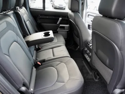 2022 Land Rover Defender 130 (No.140750)
