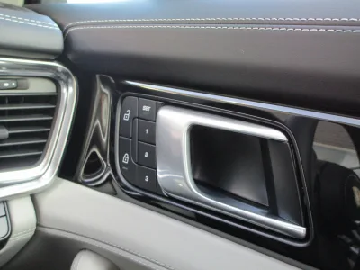 2022 Porsche Panamera 2.9 PDK Panoramic Sunroof (Jet Black Metallic) (No.J0576) for export from Japan