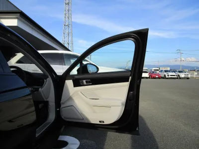 2022 Porsche Panamera 2.9 PDK Panoramic Sunroof (Jet Black Metallic) (No.J0576)