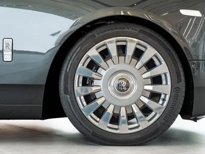 2022 Rolls-Royce Phantom