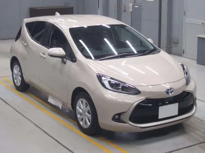 2022 Toyota Aqua Z Safety Sens Right Hand (Clear Beige Metallic) (No.790618) ID 4021