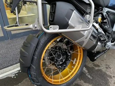 2025 BMW R1250GS Adventure Gold wheel with seat heater (No.770722)