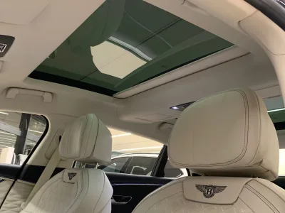 2025 Bently Flying Spur Hybrid Luxury sedan(No.940804)