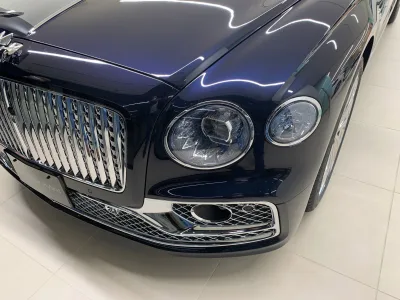 2025 Bently Flying Spur Hybrid Luxury sedan(No.940804)
