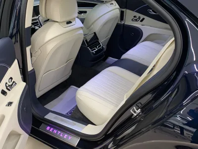 2025 Bently Flying Spur Hybrid Luxury sedan(No.940804)