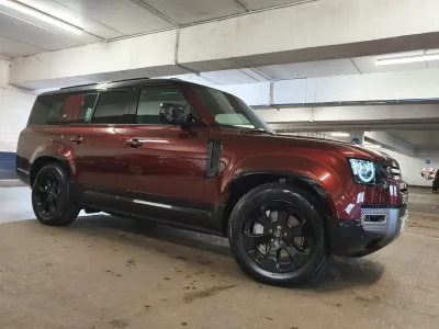 2025 LAND ROVER DEFENDER X-DYNAMIC HSE Ingenium 2.0 litre 4-cylinder 300PS Turbocharged Petrol (Automatic) All Wheel Drive (No.860800) for export from Japan