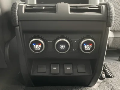 2023 Land Rover Defender 90 75th Limited Edition 4WD (No.960962)