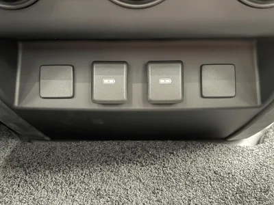 2023 Land Rover Defender 90 75th Limited Edition 4WD (No.960962)