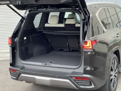 2025 Lexus LX 600 4WD M Levi White Interior SUV(No.960796)