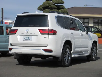2025 TOYOTA LAND CRUISER 300 3.3 ZX DIESEL (No.960828)