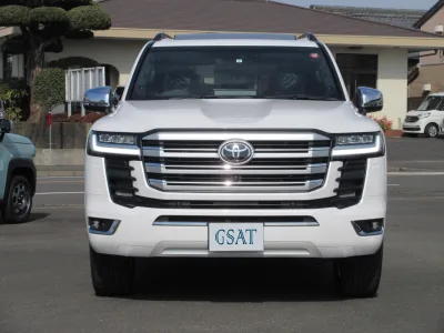 2025 TOYOTA LAND CRUISER 300 3.3 ZX DIESEL (No.960828)