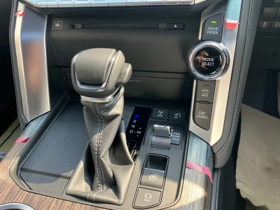 2025 TOYOTA LAND CRUISER 300 3.3 ZX Diesel 5 Seater (No.960826)