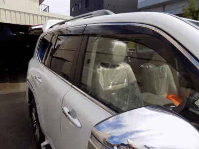 2025 TOYOTA LAND CRUISER 300 7SEATER 3.5 ZX 4WD With Modelista body kit(No.960825) for export from Japan