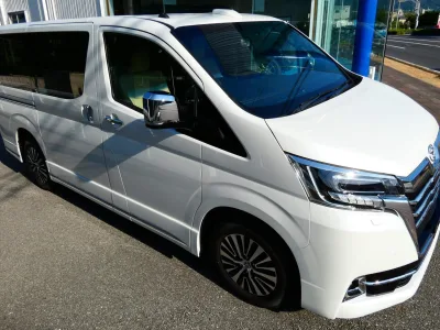 2025 Toyota Granace 2.8 Premium Diesel Turbo (No.960784) for export from Japan