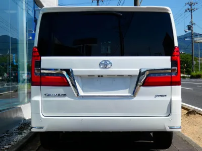 2025 Toyota Granace 2.8 Premium Diesel Turbo (No.960784)