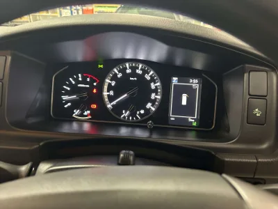 2025 Toyota Hiace Commuter Diesel Turbo 10 seater (No.960931)