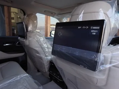 2025 Toyota Land Cruiser 300 3.5 ZX Navi TV Rear Entertainment (No.960802) for export from Japan