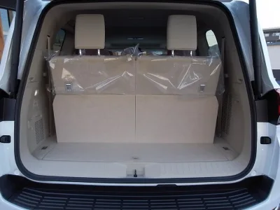 2025 Toyota Land Cruiser 300 3.5 ZX Navi TV Rear Entertainment (No.960802) for export from Japan
