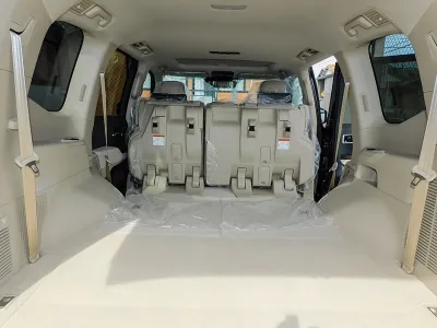 2023 Toyota Land Cruiser 300 3.5 ZX 4WD With WALD Full Aero | Rear Entertainment | JBL Sound System (No.961028)