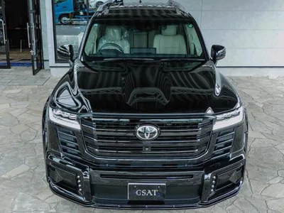 2023 Toyota Land Cruiser 300 3.5 ZX 4WD With WALD Full Aero | Rear Entertainment | JBL Sound System (No.961028)