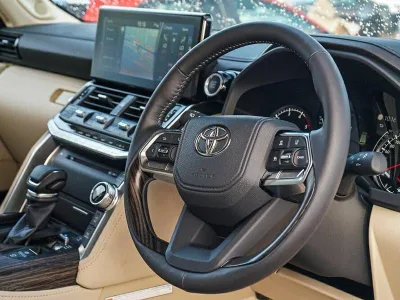 2025 Toyota Landcruiser Sahara 7 Seater (No.480786)