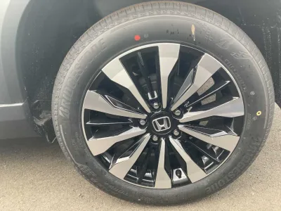2025 Honda WR-V 1.5 Z Plus with Adaptive Cruise Control (No.961018)