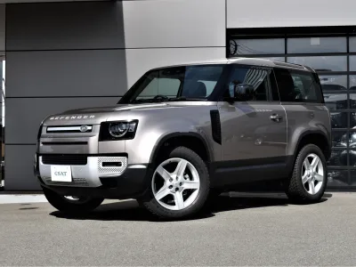 2025 Land Rover Defender 90 SE 2.0 AWD – The Ultimate Off-Road Legend!