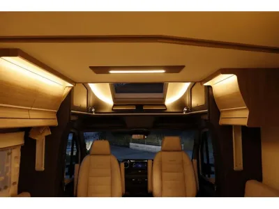 2025 Mercedes-Benz KABE TM Royal X780LT (No.J0952)