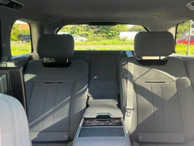 2025 Land Rover Range Rover 4.4 P530 V8 SV LWB: The Pinnacle of Luxury and Performance (No.860993)