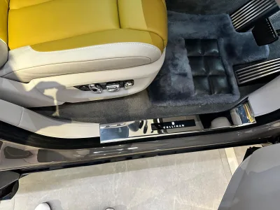 2025 Rolls-Royce Ghost Sedan (No.J01005)