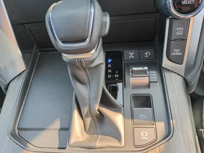 2024 TOYOTA LAND CRUISER 300 ZX 3.3 DIESEL 4WD for export from Japan