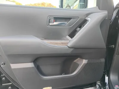 2024 TOYOTA LAND CRUISER 300 ZX 3.3 DIESEL 4WD for export from Japan