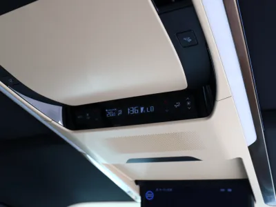 2025 Toyota Alphard Hybrid 2.5 Executive Lounge E-Four 4WD: Unmatched Luxury and Performance (No.960970)