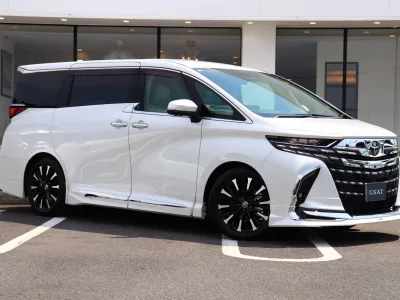 2025 Toyota Alphard Hybrid 2.5 Executive Lounge E-Four 4WD: Unmatched Luxury and Performance (No.960970)