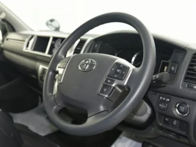 2025 Toyota Hiace Wide GL - The Perfect Blend of Comfort & Utility (No.961034)