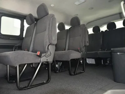 2025 Toyota Hiace Wide GL - The Perfect Blend of Comfort & Utility (No.961034)