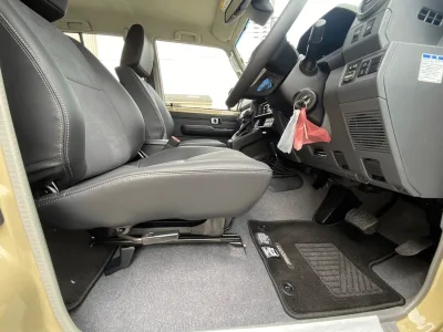 2025 Toyota Land Cruiser 70 2.8 AX Diesel Turbo 4WD (No.960964) for export from Japan