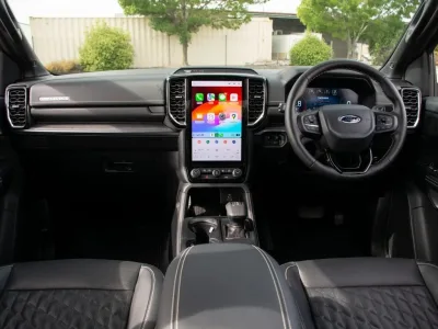 2025 Ford Everest Platinum 3.0L V6 4WD SUV 7 Seater for export from Japan