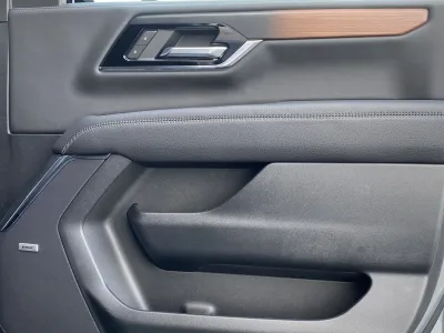 2025 GMC YUKON DENALI 6.2L V8