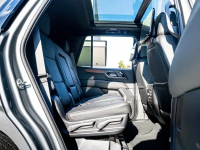 2025 GMC Yukon Denali 6.2L V8 4WD – Luxury, Power & Prestige for export from Japan