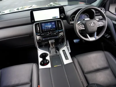 2025 LEXUS LX 500d F SPORT