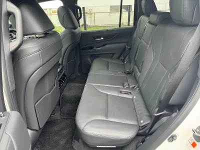 2025 LEXUS LX700h OVERTRAIL PLUS 7 Seater Hybrid for export from Japan