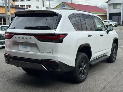 2025 LEXUS LX700h OVERTRAIL PLUS 7 Seater Hybrid for export from Japan