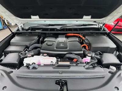 2025 LEXUS LX700h OVERTRAIL PLUS 7 Seater Hybrid
