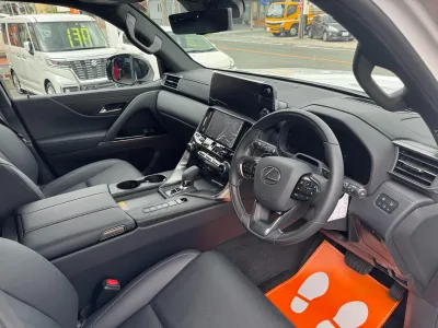 2025 LEXUS LX700h OVERTRAIL PLUS 7 Seater Hybrid